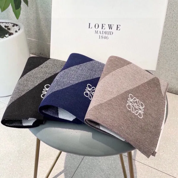 【LOEWE ロエベ】スカーフ32*180CM 241109 【LOEWE ロエベ】スカーフ32*180CM 241109