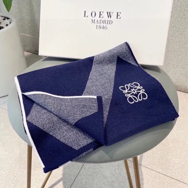 【LOEWE ロエベ】スカーフ32*180CM 241109 【LOEWE ロエベ】スカーフ32*180CM 241109