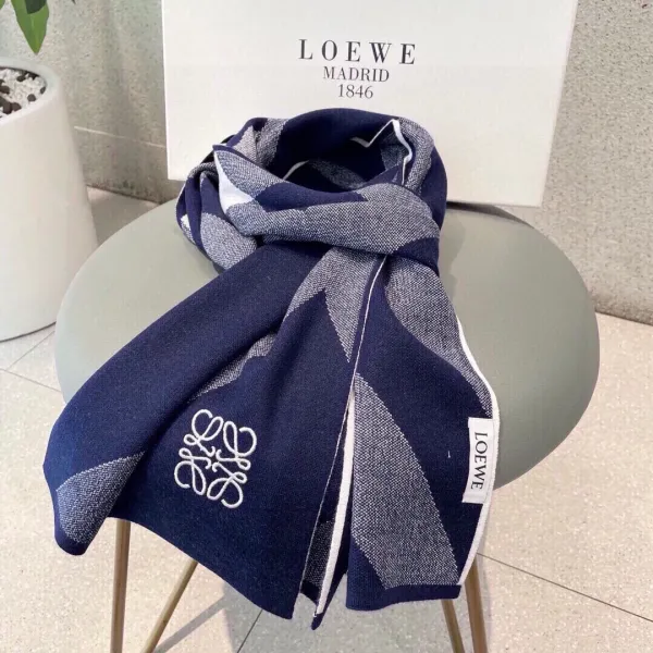【LOEWE ロエベ】スカーフ32*180CM 241109 【LOEWE ロエベ】スカーフ32*180CM 241109
