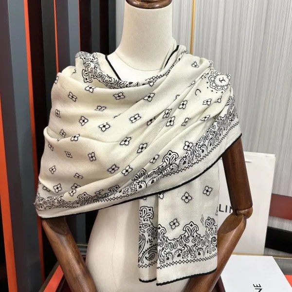 【CELINE セリーヌ】スカーフ 65*185CM 241108 【CELINE セリーヌ】スカーフ 65*185CM 241108
