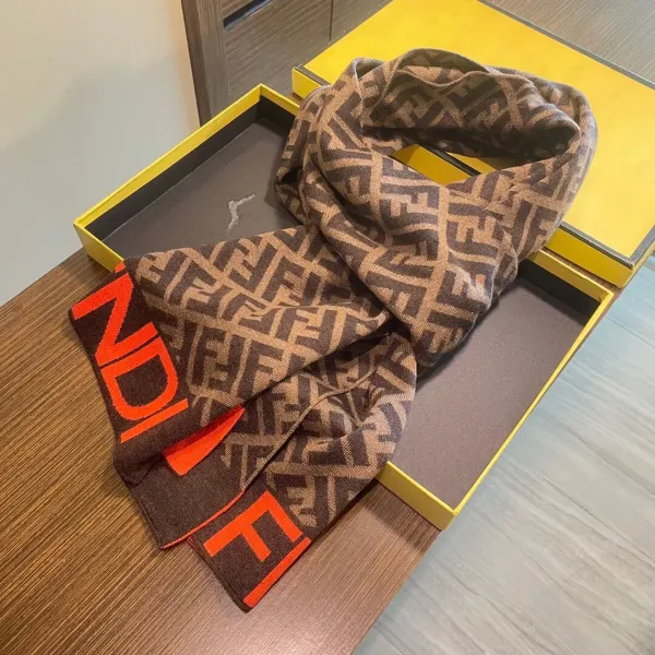 【FENDI フェンディ】スカーフ 32*200CM 241207 【FENDI フェンディ】スカーフ 32*200CM 241207