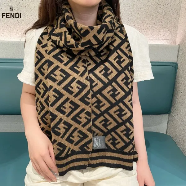【FENDI フェンディ】スカーフ 180*32CM 241207 【FENDI フェンディ】スカーフ 180*32CM 241207