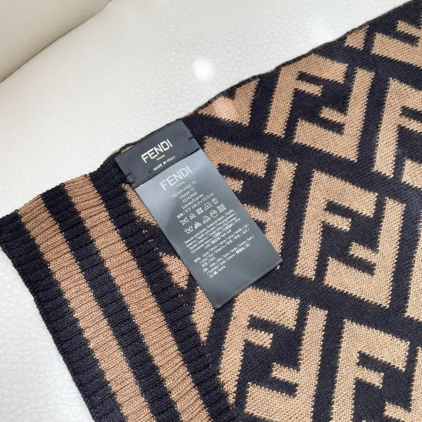 【FENDI フェンディ】スカーフ 180*32CM 241207 【FENDI フェンディ】スカーフ 180*32CM 241207