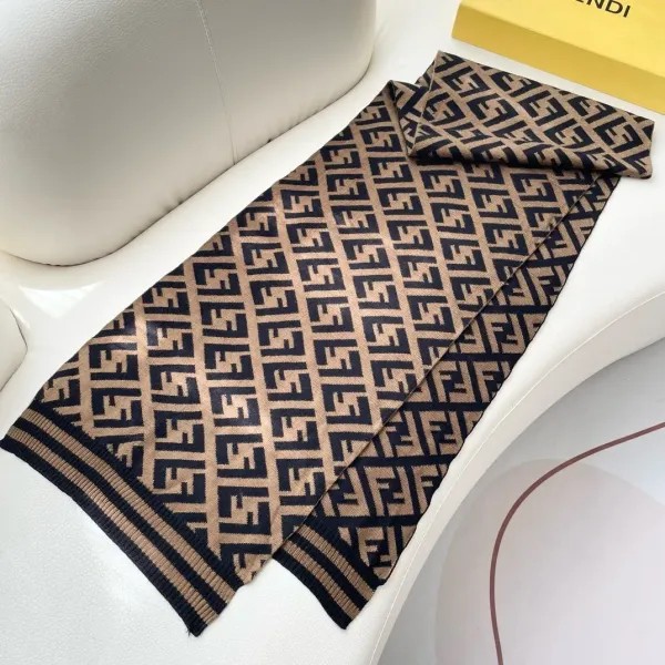 【FENDI フェンディ】スカーフ 180*32CM 241207 【FENDI フェンディ】スカーフ 180*32CM 241207