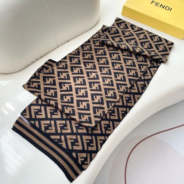 【FENDI フェンディ】スカーフ 180*32CM 241207 【FENDI フェンディ】スカーフ 180*32CM 241207