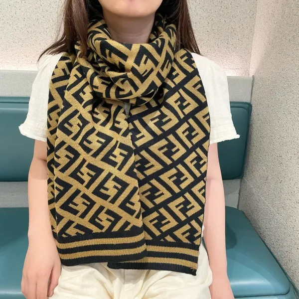 【FENDI フェンディ】スカーフ 180*32CM 241207 【FENDI フェンディ】スカーフ 180*32CM 241207