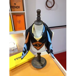 【FENDI フェンディ】スカーフ90*90CM 241109 【FENDI フェンディ】スカーフ90*90CM 241109