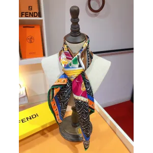 【FENDI フェンディ】スカーフ90*90CM 241109 【FENDI フェンディ】スカーフ90*90CM 241109