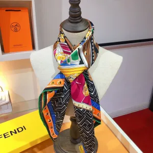 【FENDI フェンディ】スカーフ90*90CM 241109 【FENDI フェンディ】スカーフ90*90CM 241109