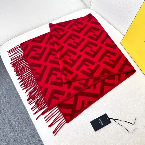 【FENDI  フェンディ】スカーフ45*170CM   241109
