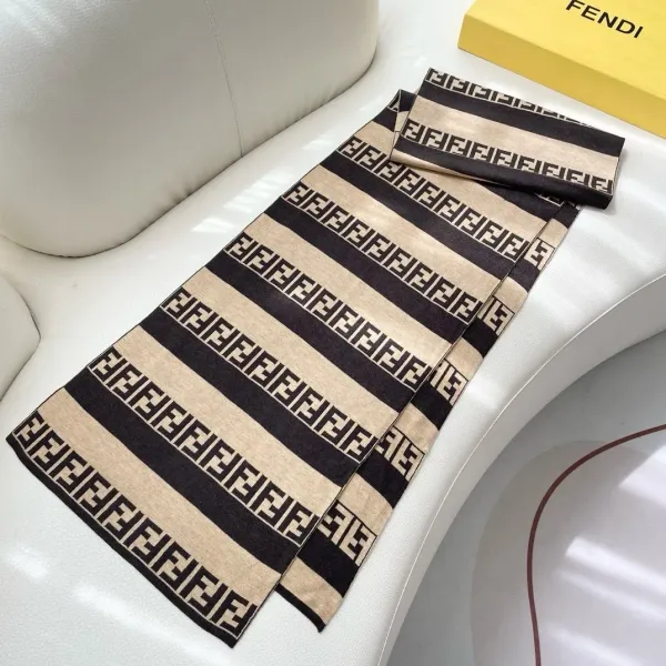 【FENDI  フェンディ】スカーフ32*180CM   241109