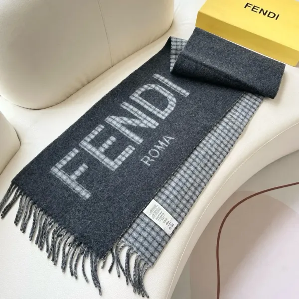 【FENDI  フェンディ】スカーフ30*180CM   241109