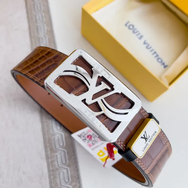 LV【LOUIS VUITTON】(ルイヴィトン) 3.8cmベルト メンズ 240903 LV【LOUIS VUITTON】(ルイヴィトン) 3.8cmベルト メンズ 240903