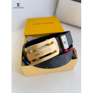 LV【LOUIS VUITTON】(ルイヴィトン) 3.5cmベルト メンズ  240903