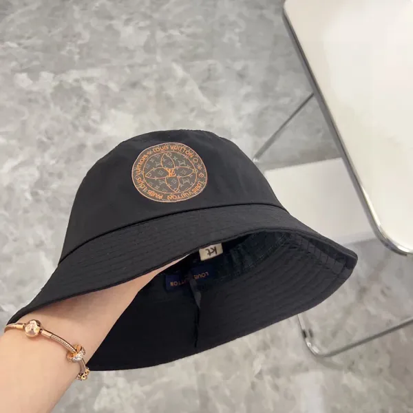 LV  LOUIS VUITTON( ルイヴィトン)フィッシャーマンズハット   241126