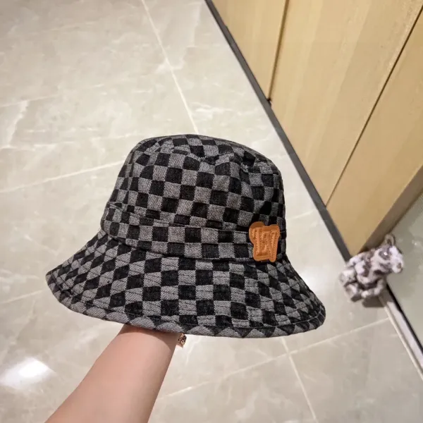 LV  LOUIS VUITTON( ルイヴィトン)フィッシャーマンズハット   241126