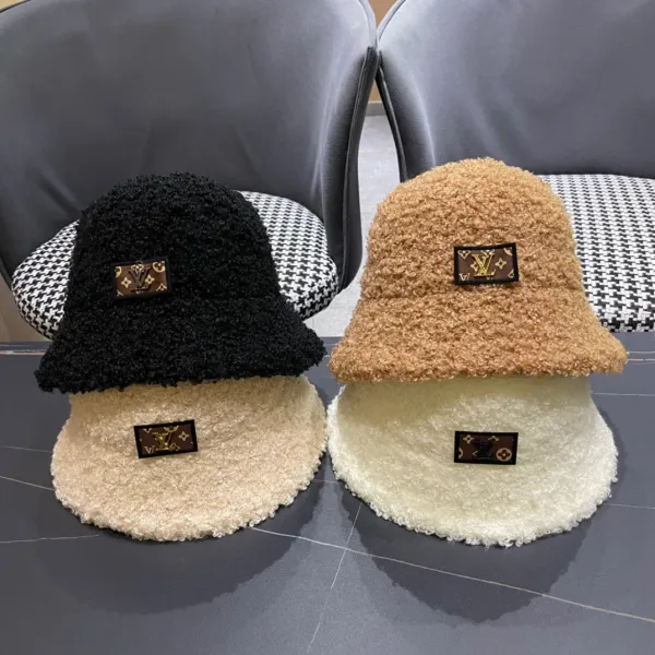 LV  LOUIS VUITTON( ルイヴィトン)フィッシャーマンズハット   241126