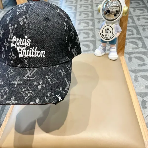 LV 【LOUIS VUITTON  ルイヴィトン】【数量限定】 野球帽 / ハット  241011