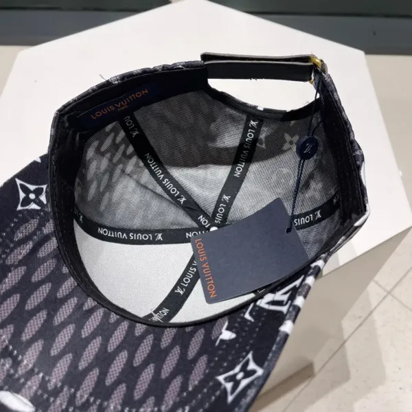 LV 【LOUIS VUITTON  ルイヴィトン】【数量限定】 野球帽 / ハット 241011