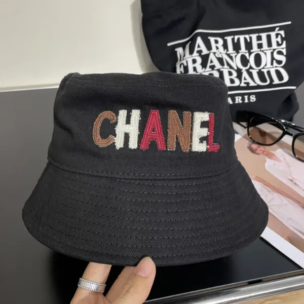 CHANEL(シャネル)フィッシャーマンズハット 240904