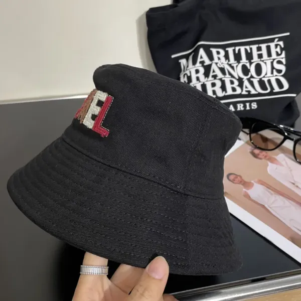 CHANEL(シャネル)フィッシャーマンズハット 240904