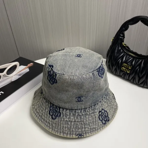 CHANEL(シャネル)フィッシャーマンズハット 240904