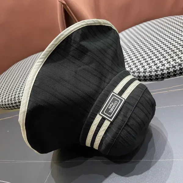 CHANEL(シャネル)フィッシャーマンズハット 240904