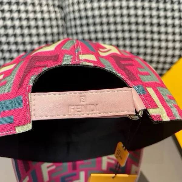 【FENDI  フェンディ】【数量限定】 野球帽 / ハット   241125