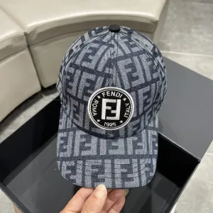 【FENDI  フェンディ】【数量限定】 野球帽 / ハット