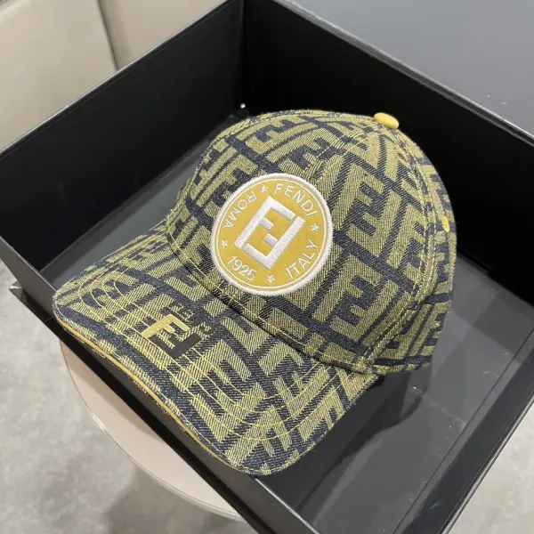 【FENDI  フェンディ】【数量限定】 野球帽 / ハット