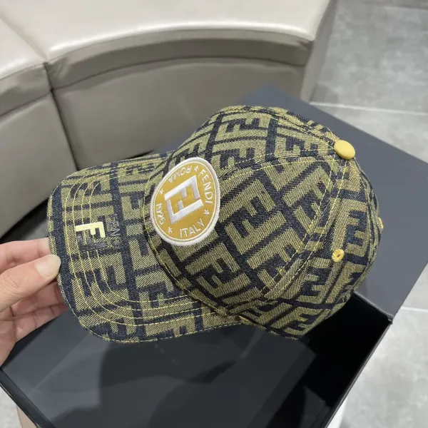 【FENDI  フェンディ】【数量限定】 野球帽 / ハット