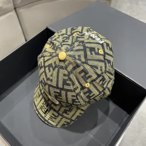 【FENDI  フェンディ】【数量限定】 野球帽 / ハット