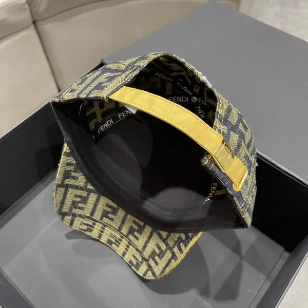 【FENDI  フェンディ】【数量限定】 野球帽 / ハット