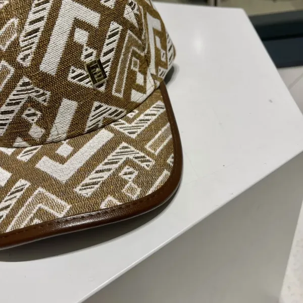 【FENDI  フェンディ】【数量限定】 野球帽 / ハット