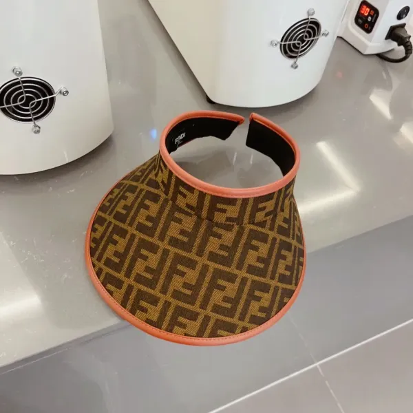 【FENDI  フェンディ】【数量限定】空のシルクハット
