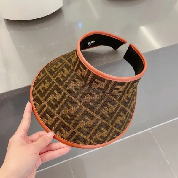 【FENDI  フェンディ】【数量限定】空のシルクハット