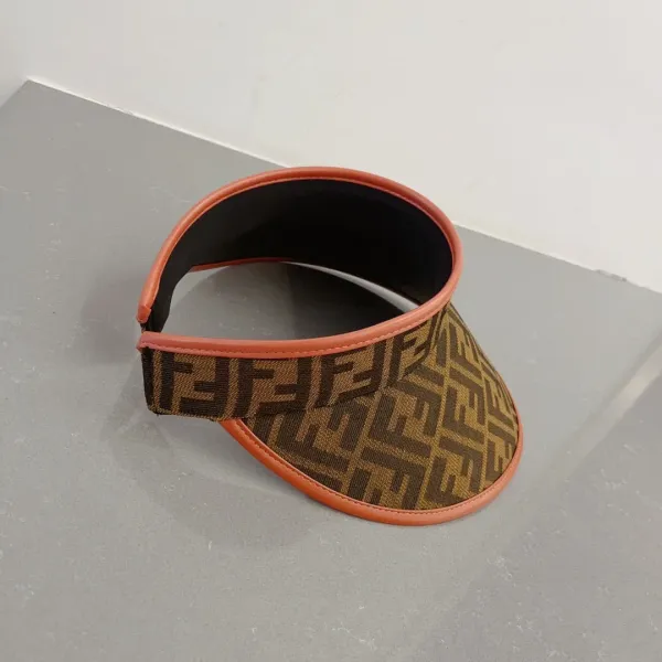 【FENDI  フェンディ】【数量限定】空のシルクハット