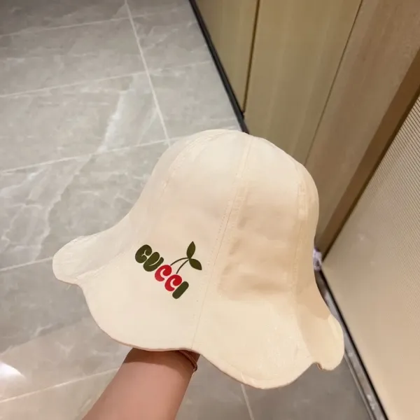 GUCCI(グッチ)フィッシャーマンズハット  241126
