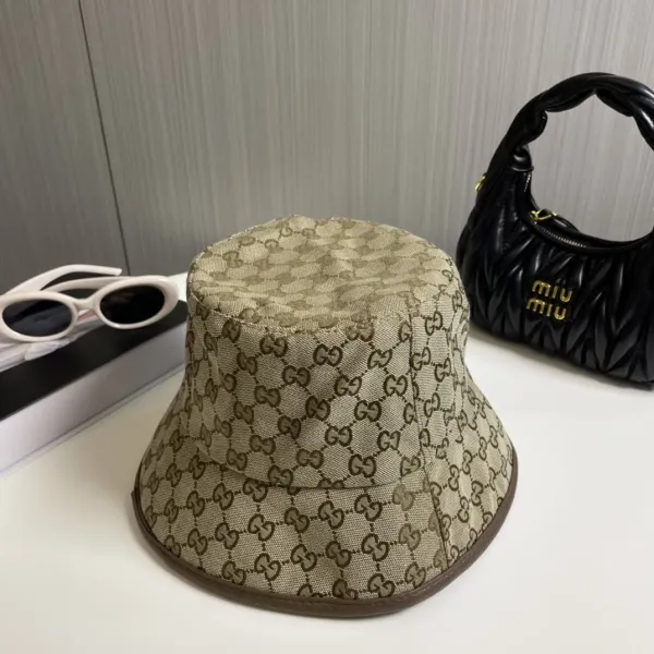 GUCCI(グッチ)フィッシャーマンズハット 240904