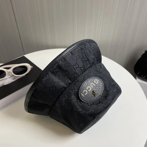 GUCCI(グッチ)フィッシャーマンズハット 240904