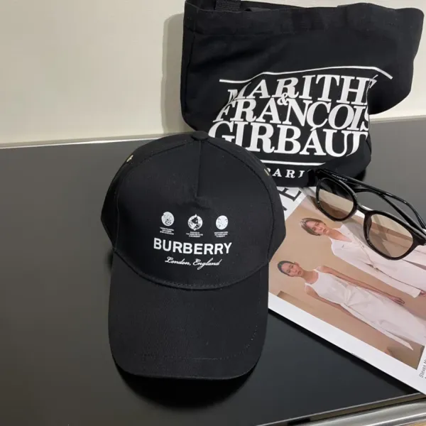 【BURBERRY  バーバリー】【数量限定】 野球帽 / ハット 241011