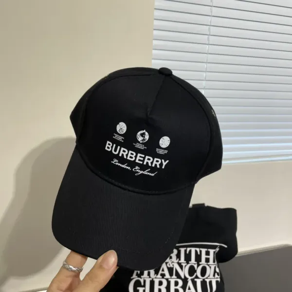【BURBERRY  バーバリー】【数量限定】 野球帽 / ハット 241011
