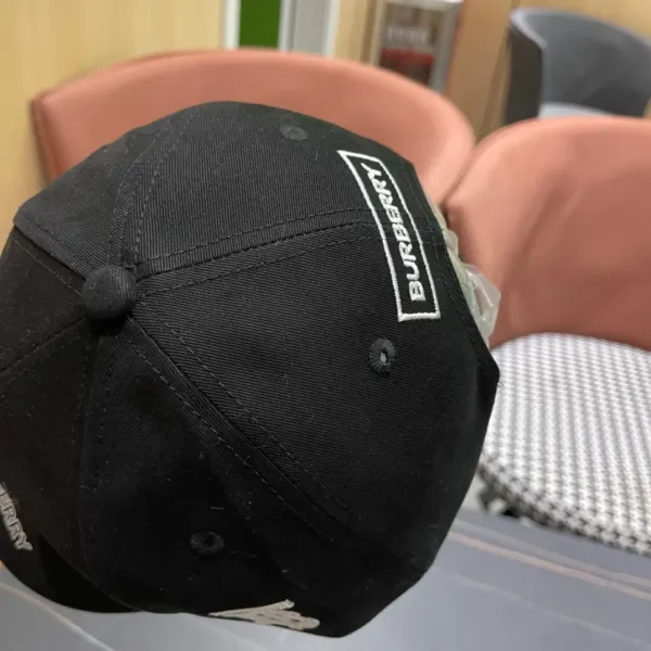 【BURBERRY  バーバリー】【数量限定】 野球帽 / ハット 241011
