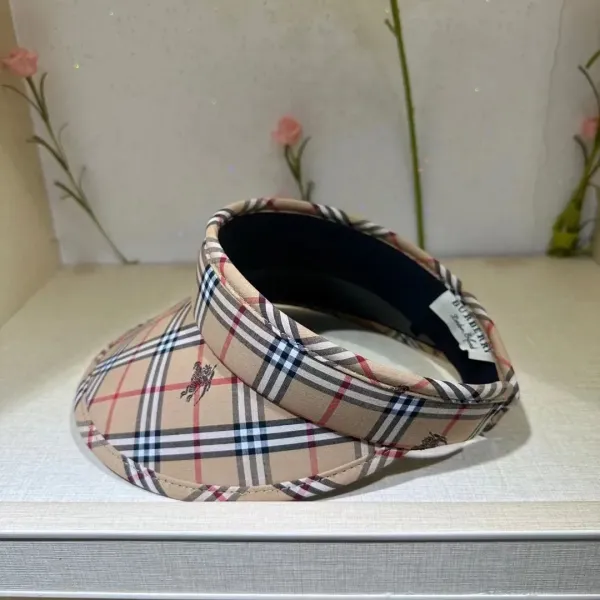 【BURBERRY  バーバリー】【数量限定】空のシルクハット