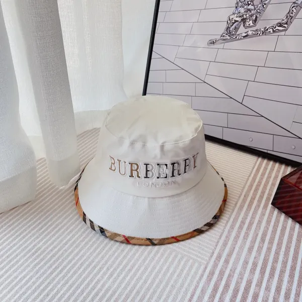 BURBERRY( バーバリー)フィッシャーマンズハット