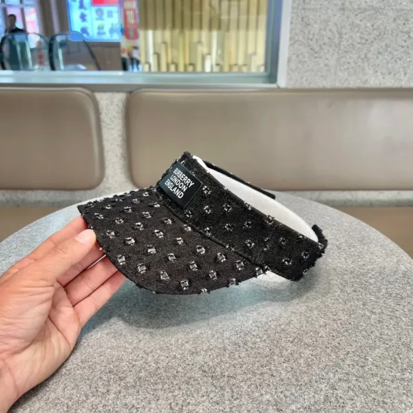 【BURBERRY  バーバリー】【数量限定】空のシルクハット