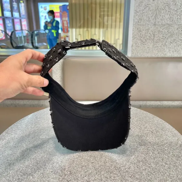 【BURBERRY  バーバリー】【数量限定】空のシルクハット