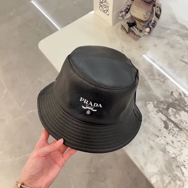 PRADA (プラダ)フィッシャーマンズハット  241125
