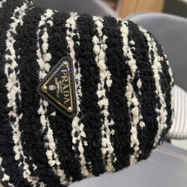 PRADA (プラダ)フィッシャーマンズハット  241125