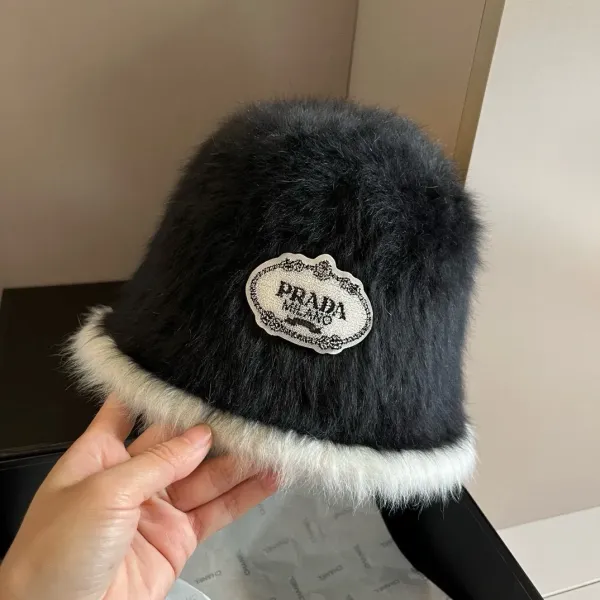 PRADA (プラダ)フィッシャーマンズハット  241125